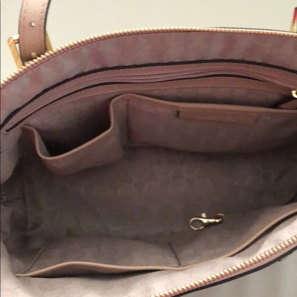 Michael Kors Jetset Tote - Picture 4 of 4